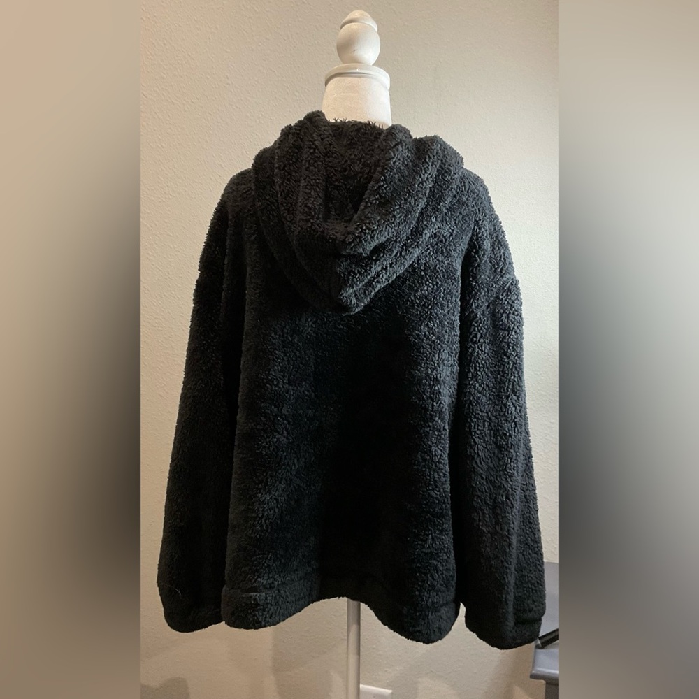 Universal Thread Black Fleece Jacket - Picture 11 of 14